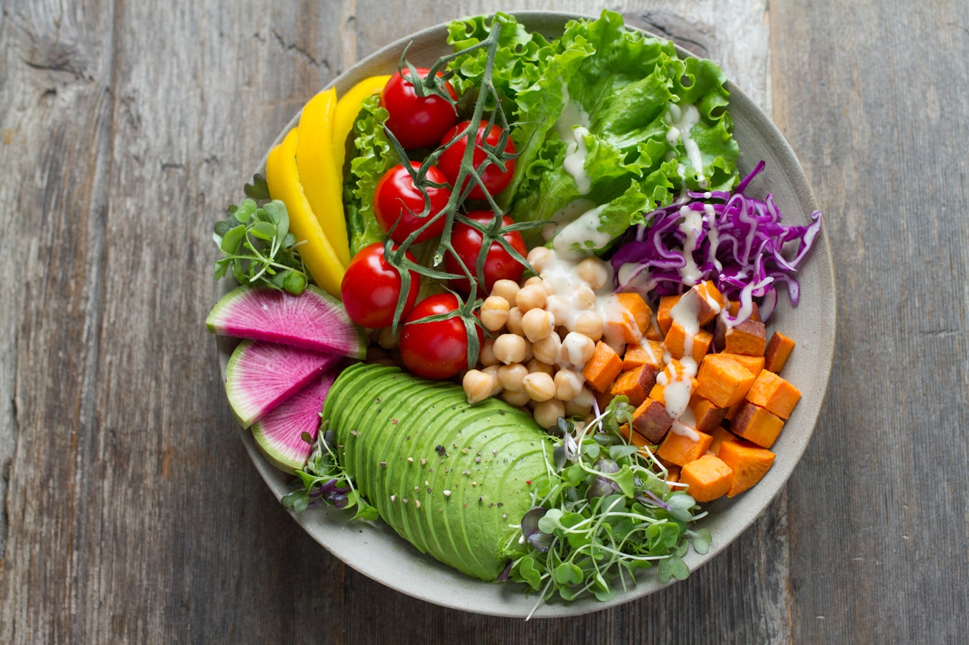 Alimentação equilibrada e vegetais frescos